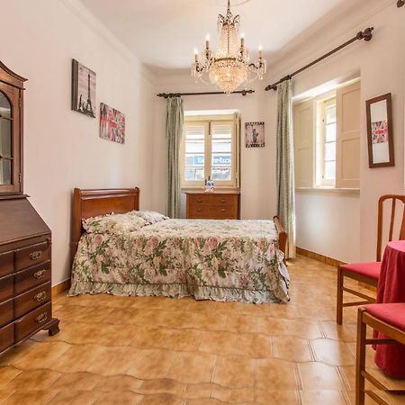 וילה פרנקה דה שירה Family Home- Lisboa מראה חיצוני תמונה
